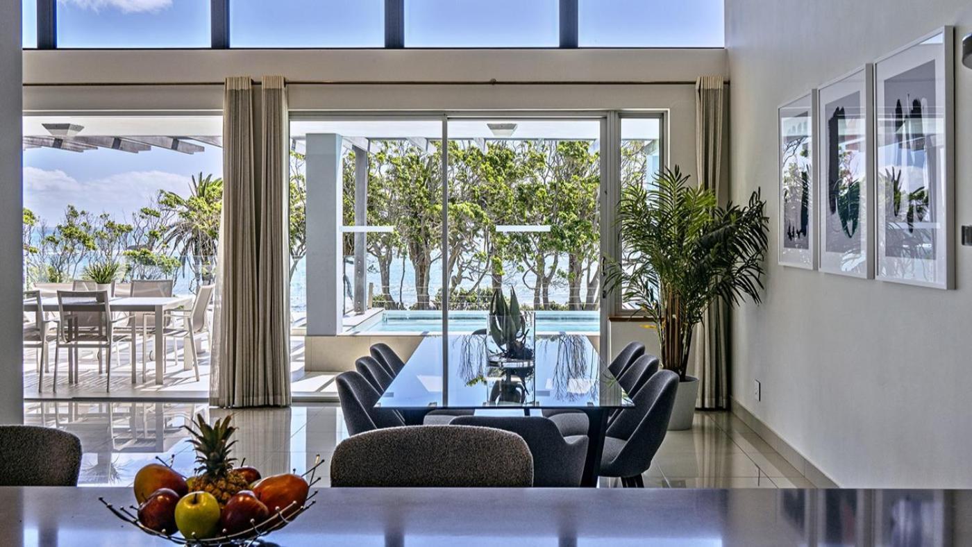 Blue Views Penthouse Beachfront Apartment With Pool Kaapstad Buitenkant foto