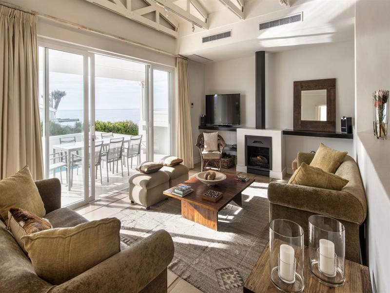 Blue Views Penthouse Beachfront Apartment With Pool Kaapstad Buitenkant foto