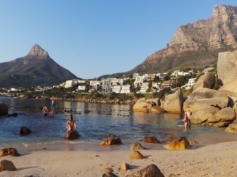 Blue Views Penthouse Beachfront Apartment With Pool Kaapstad Buitenkant foto