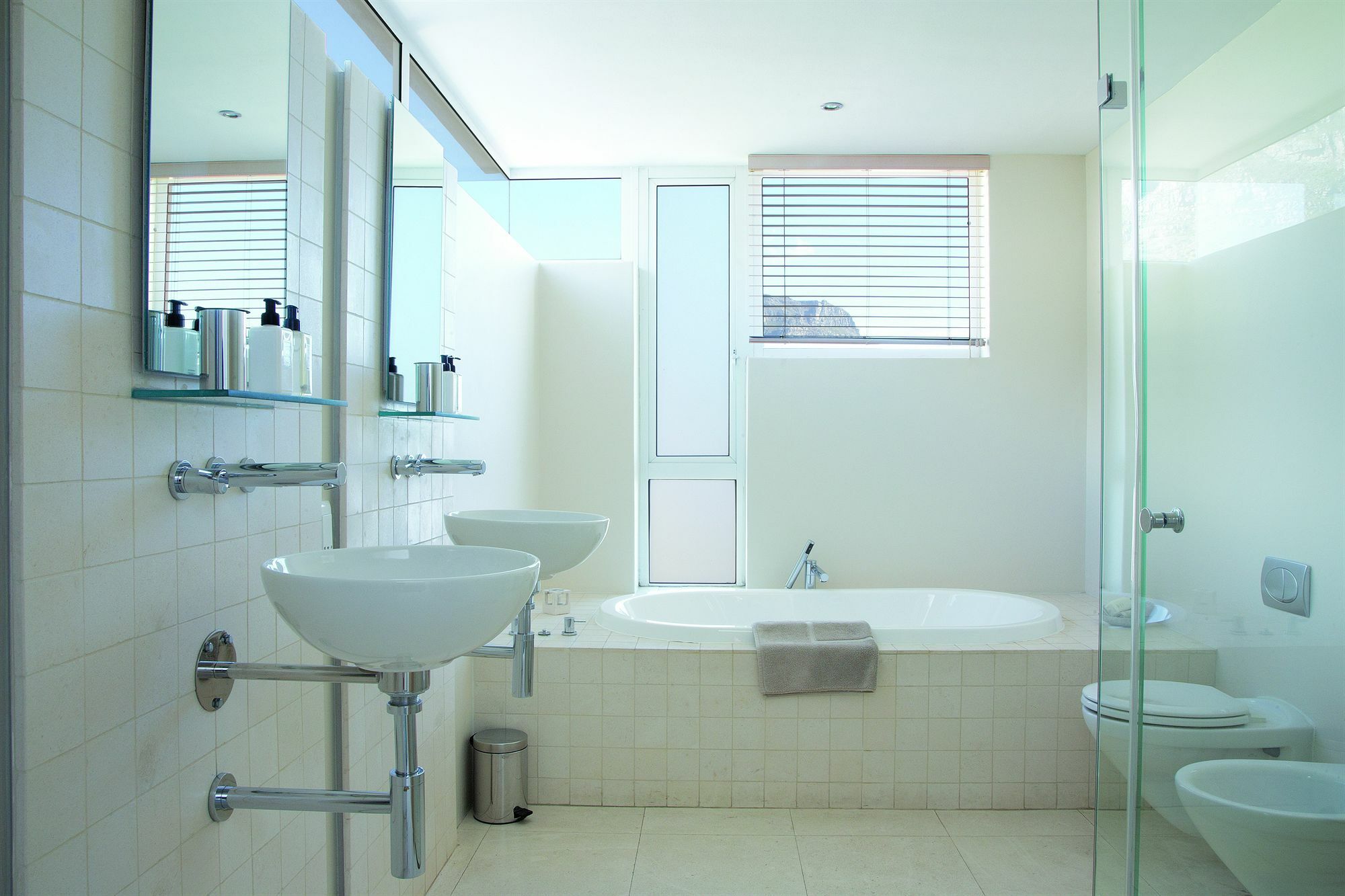 Blue Views Penthouse Beachfront Apartment With Pool Kaapstad Buitenkant foto