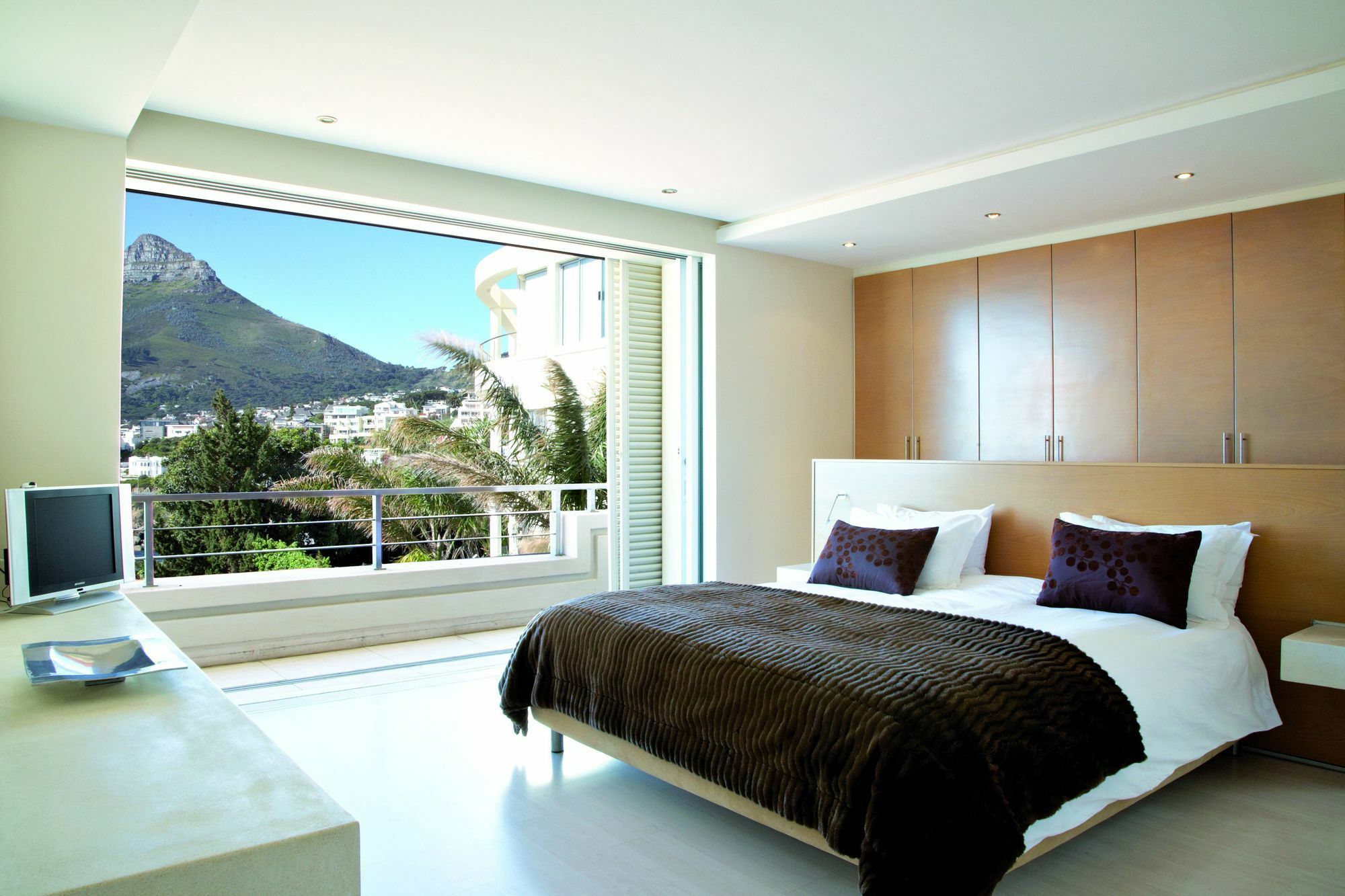Blue Views Penthouse Beachfront Apartment With Pool Kaapstad Buitenkant foto